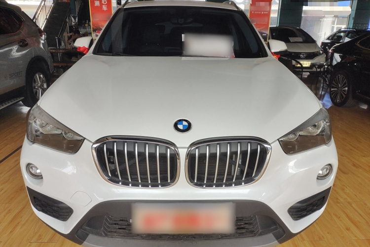 宝马X1 2018款 sDrive18Li 时尚型车身外观6001