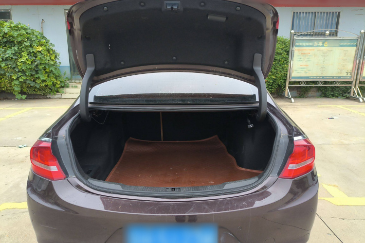 别克 君越 2016款 20T 精英型局部细节23