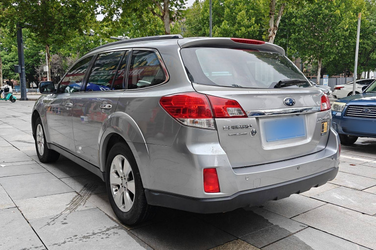 斯巴鲁 傲虎 2010款 2.5i豪华版车身外观6006