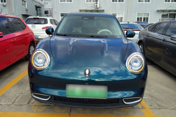 欧拉好猫 2023款 401km标准续航 豪华型 磷酸铁锂车身外观2