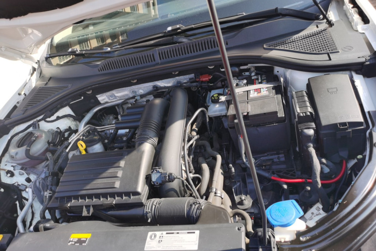 大众 朗逸 2018款 两厢 200TSI DSG舒适版 国V机舱底盘24