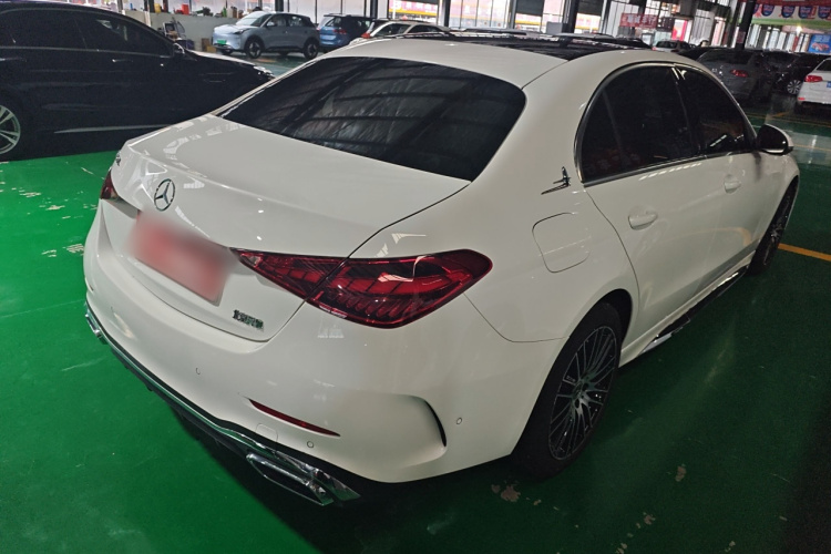 奔驰C级 2022款 改款 C 260 L 运动版车身外观7