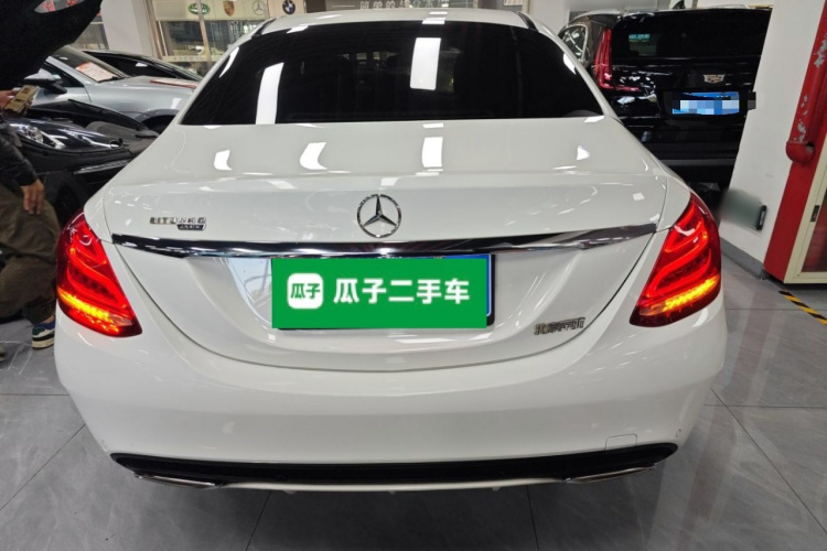 奔驰C级 2017款 C 180 L 运动版车身外观6