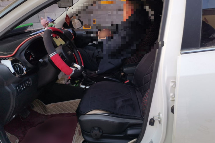 起亚 奕跑 2021款 1.4L CVT趣享天窗款中控内饰19