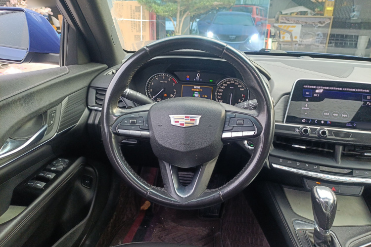 凯迪拉克CT4 2020款 28T 时尚型中控内饰13