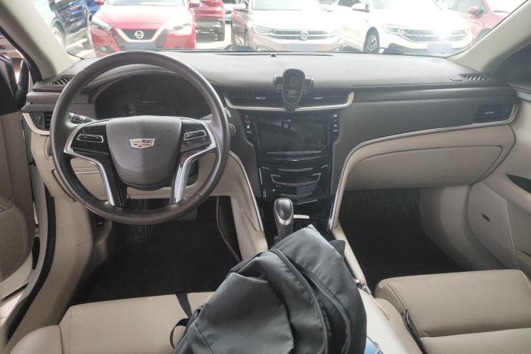 凯迪拉克XTS 2016款 28T 技术型中控内饰12