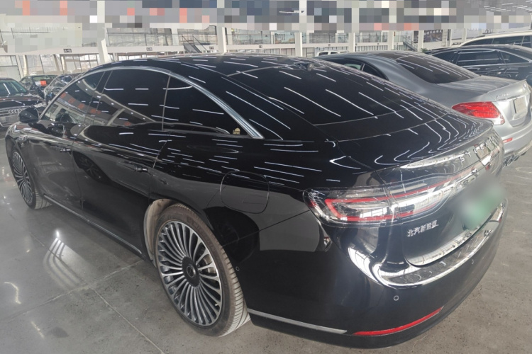 鸿蒙智行 享界S9 2024款 纯电 Ultra 四驱旗舰版车身外观4