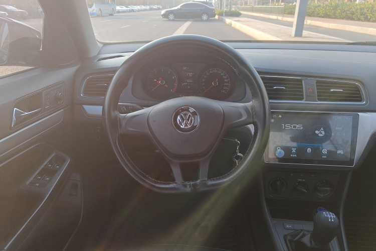 大众 朗逸 2015款 1.6L 手动风尚版中控内饰13