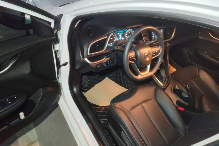 别克 英朗 2021款 改款 典范 1.5L 自动精英型中控内饰20