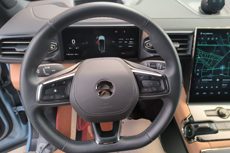 蔚来ES6 2020款 420KM 运动版中控内饰13