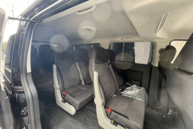 江淮瑞风 瑞风M3 2025款 PLUS 1.8L 手动舒适版 9座中控内饰7003