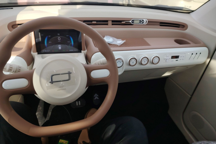 奔腾小马 2026款 222km 萌趣马 Plus中控内饰12