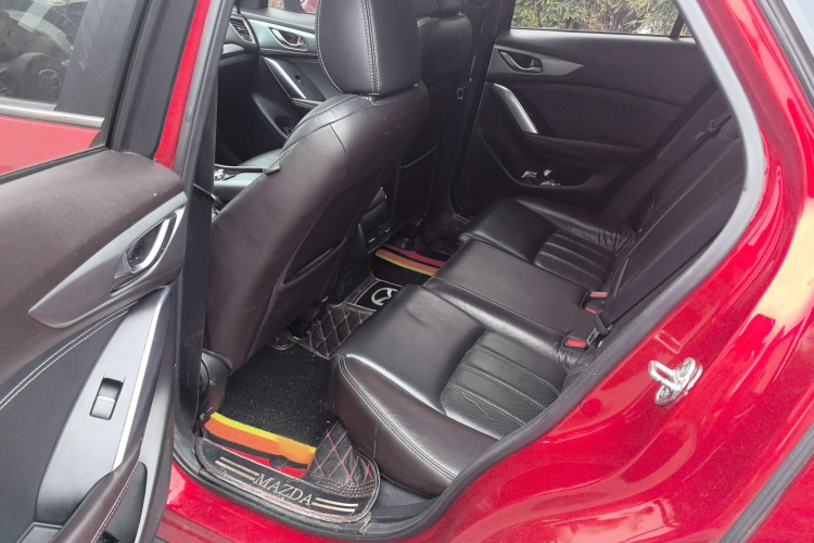 马自达CX-4 2018款 2.0L 自动两驱蓝天品位版中控内饰7004