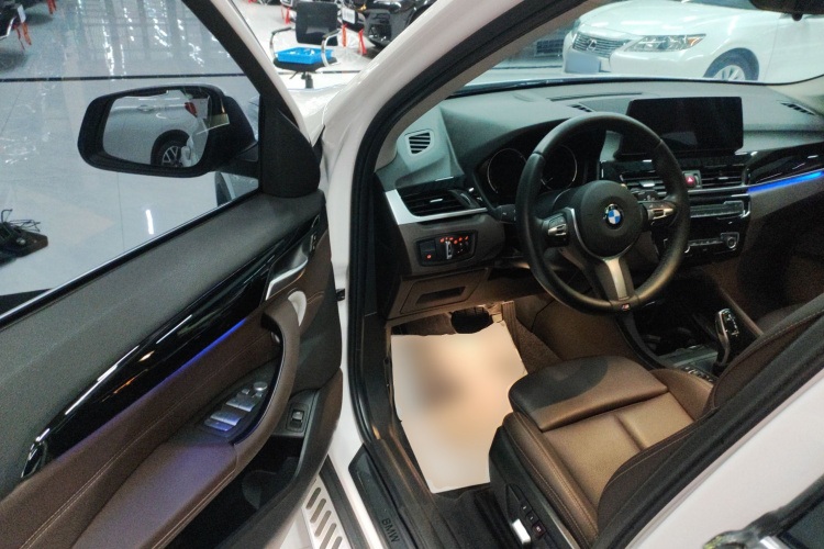 宝马X1 2022款 sDrive25Li 领先型中控内饰20