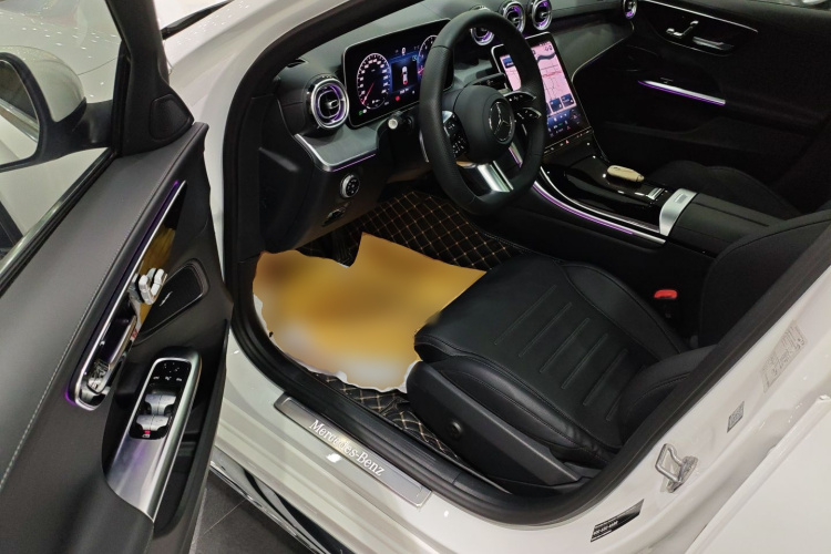 奔驰C级 2023款 改款 C 260 L 运动版中控内饰20