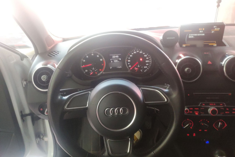 奥迪A1 2016款 30 TFSI Sportback Design风尚版局部细节13