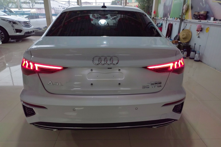 奥迪A3 2024款 A3L Limousine 35 TFSI 时尚运动型车身外观6