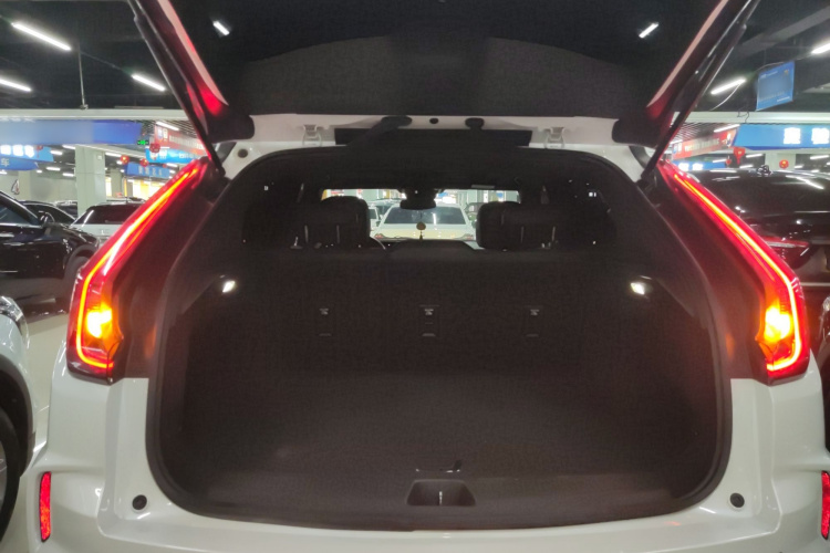 凯迪拉克XT4 2024款 25T 两驱风尚型局部细节23