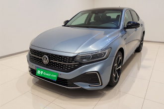 大众 帕萨特 2023款 330TSI 星空尊贵版