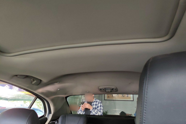 雪铁龙C4L 2015款 1.2T 自动尊贵版局部细节22