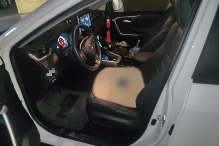 丰田 威兰达 2021款 2.0L CVT四驱豪华版中控内饰7003