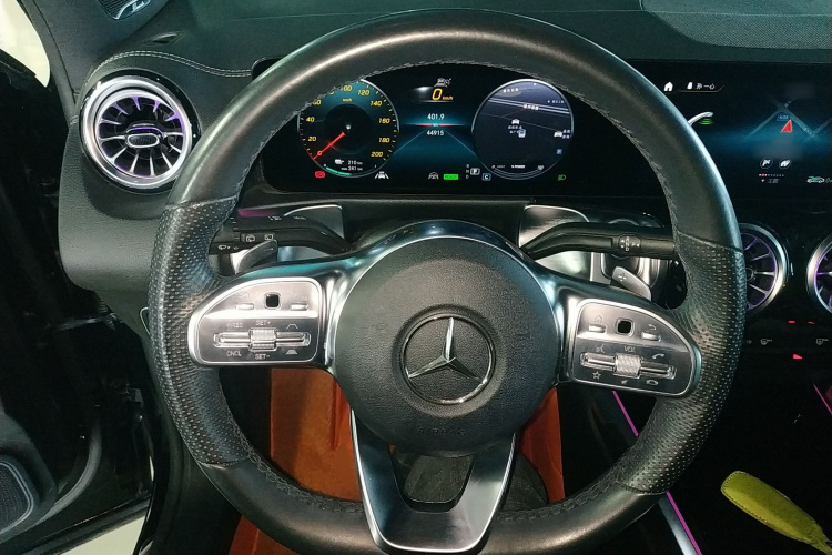 奔驰EQB 2022款 EQB 350 4MATIC 首发特别版局部细节13