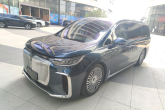 岚图汽车 岚图梦想家 2025款 PHEV 四驱旗舰鲲鹏版