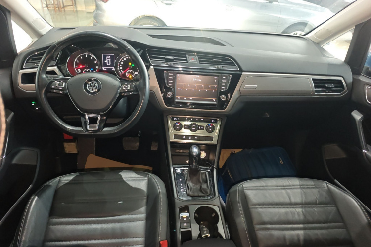 大众 2018款 途安L 280TSI DSG拓界版 7座 国V中控内饰12