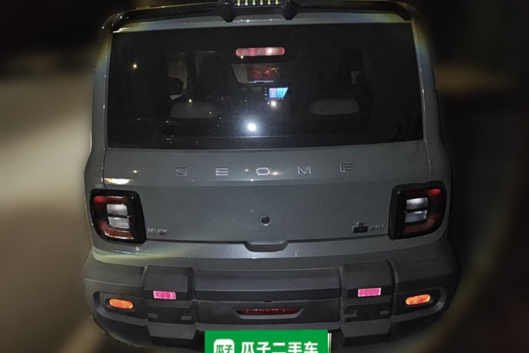 吉利银河 2025款 210km 熊猫骑士车身外观6