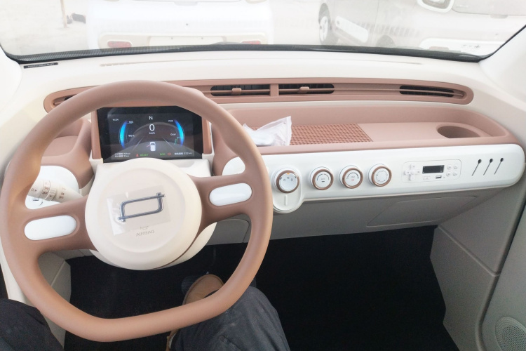 奔腾小马 2026款 222km 萌趣马 Plus中控内饰12