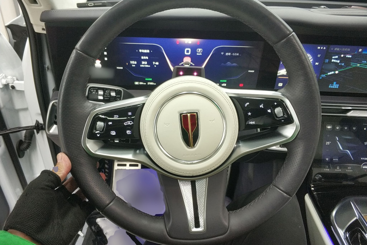 红旗E-HS9 2022款 660km 旗领版 四座局部细节13