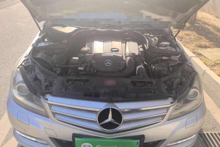 奔驰C级 2011款 C 200 CGI 时尚型局部细节24