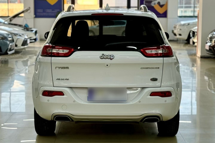 Jeep 自由光 2017款 2.4L 专业智能版车身外观6