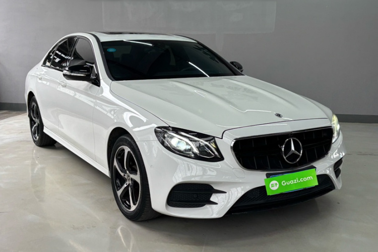 奔驰E级 2017款 E 200 运动型车身外观6005