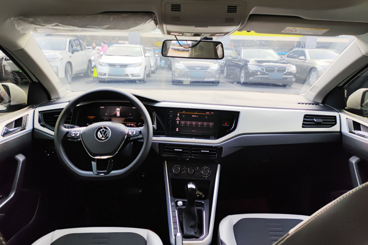 大众 Polo 2023款 改款 Plus 1.5L 自动炫彩科技版中控内饰12