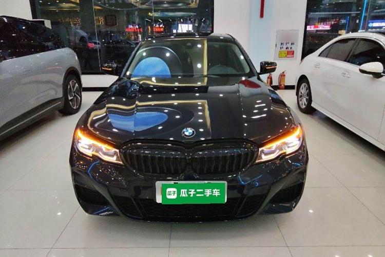 宝马3系 2022款 325Li M运动曜夜套装车身外观6001