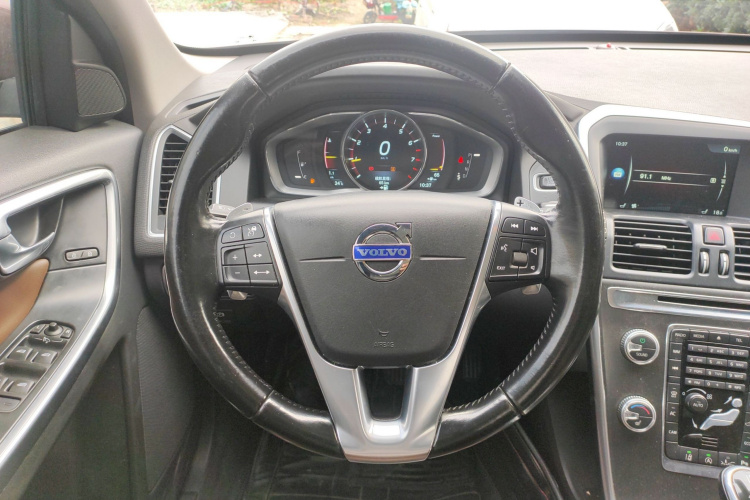 沃尔沃XC60(进口) 2014款 改款 T5 智雅版中控内饰13