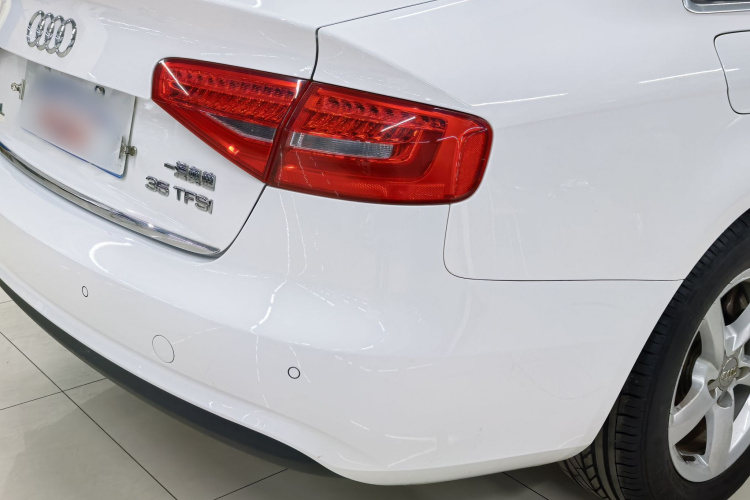 奥迪A4L 2015款 35 TFSI 自动标准型车身外观6007