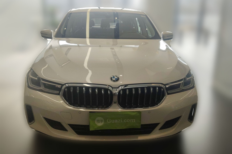 宝马6系GT 2022款 630i 豪华设计套装车身外观2