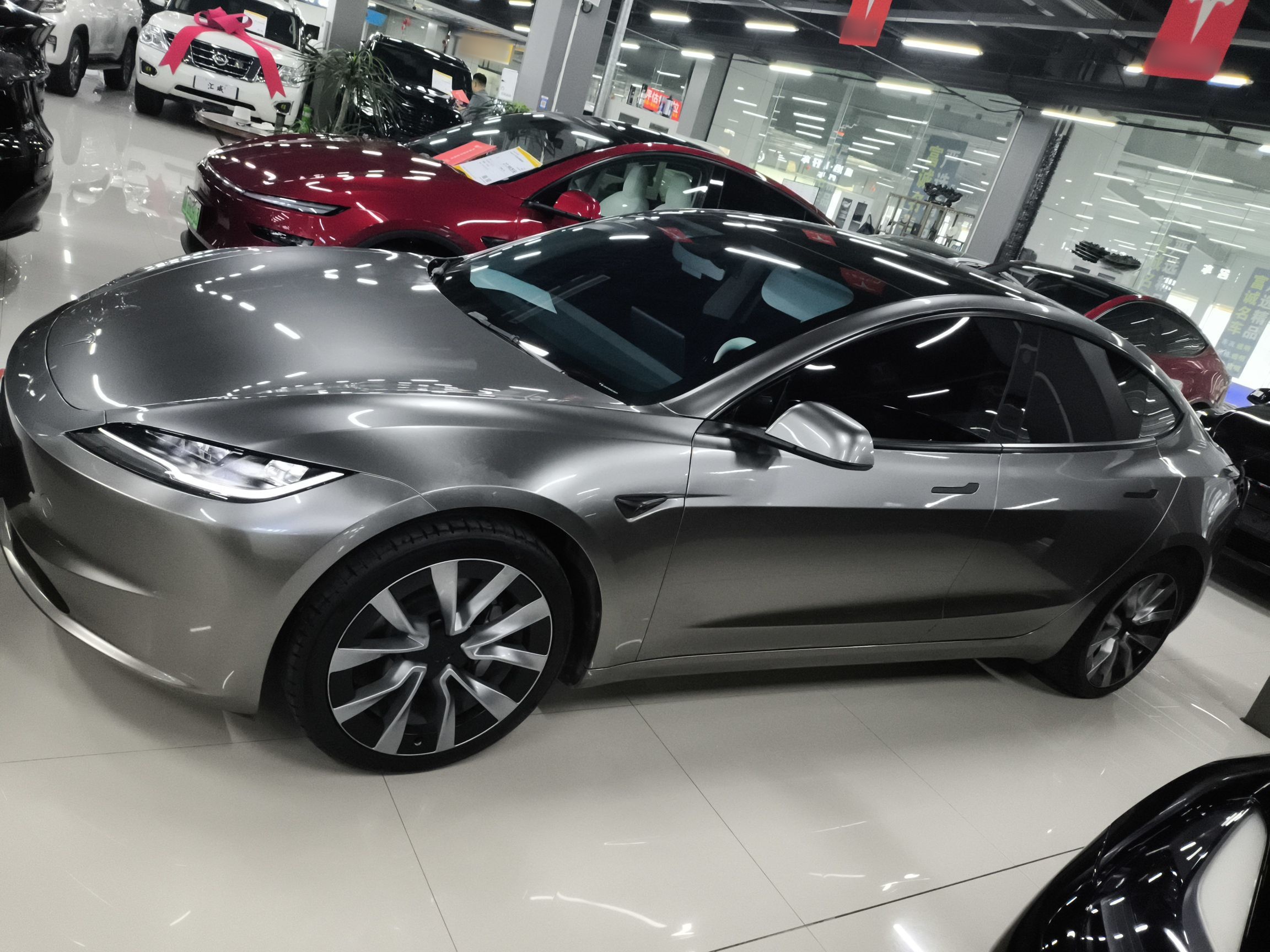 特斯拉 Model 3 2023款 长续航全轮驱动版