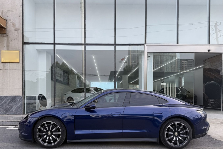 保时捷 2020款 Taycan车身外观6006