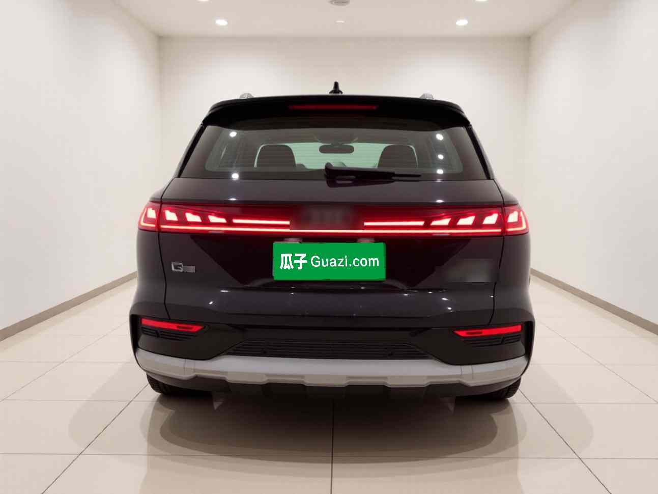 奥迪Q6 2025款 40 TFSI quattro 纪念版 羽林套装 7座(4)