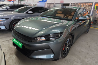 比亚迪 汉L 2025款 DM-p 四驱激光雷达旗舰型