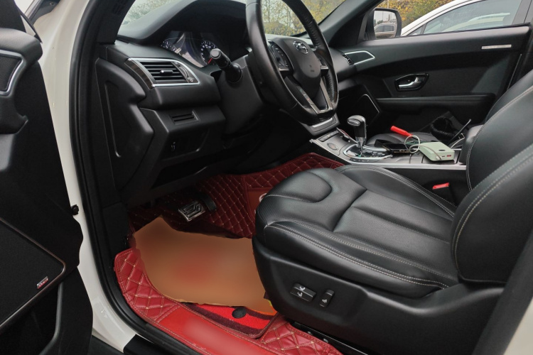 陆风X7 2015款 2.0T 全景尊贵版中控内饰20