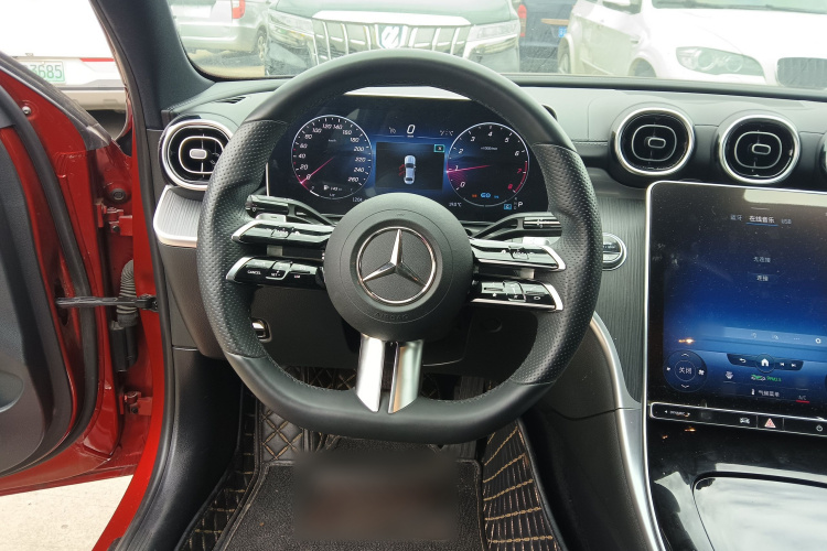 奔驰C级 2022款 改款 C 200 L 运动版局部细节13