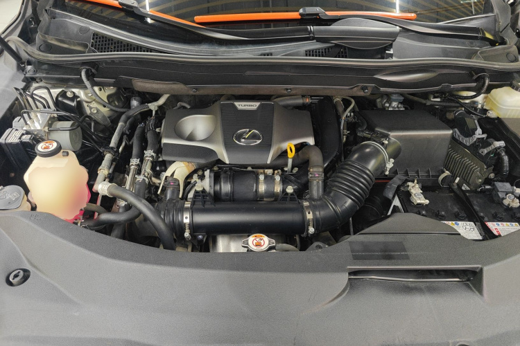 雷克萨斯RX 2016款 300 四驱典雅版 国V机舱底盘24