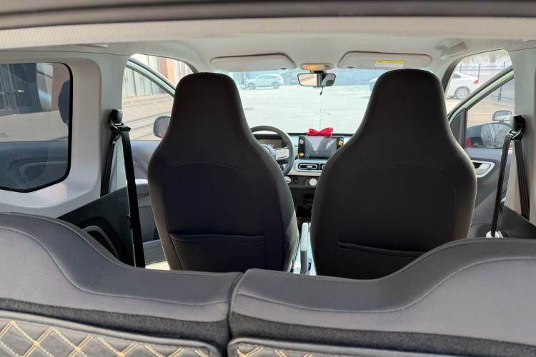 五菱汽车 宏光MINIEV 2024款 第三代 215km 进阶版中控内饰7002