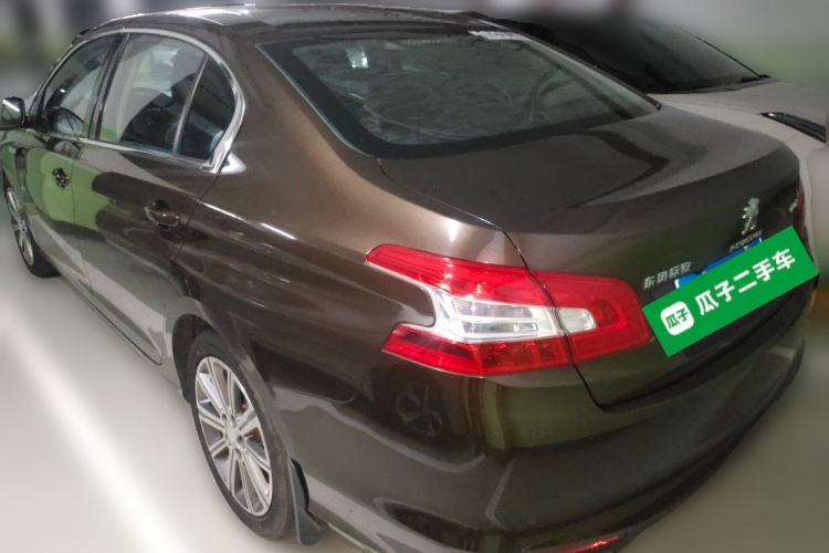 标致408 2016款 1.6T 自动豪华版车身外观5