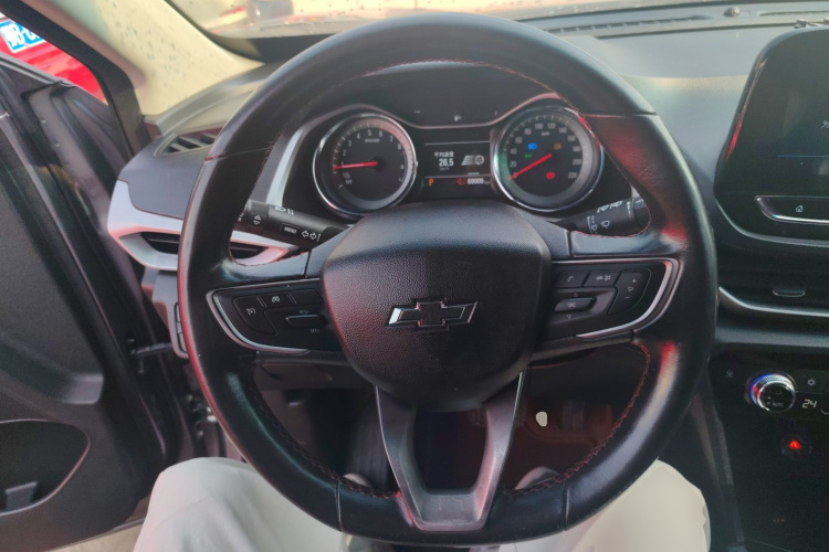 雪佛兰 沃兰多 2018款 Redline 530T 自动纵享版（5+2款） 国V中控内饰13