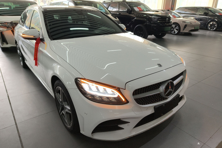 奔驰C级(进口) 2020款 C 260 旅行轿车车身外观3